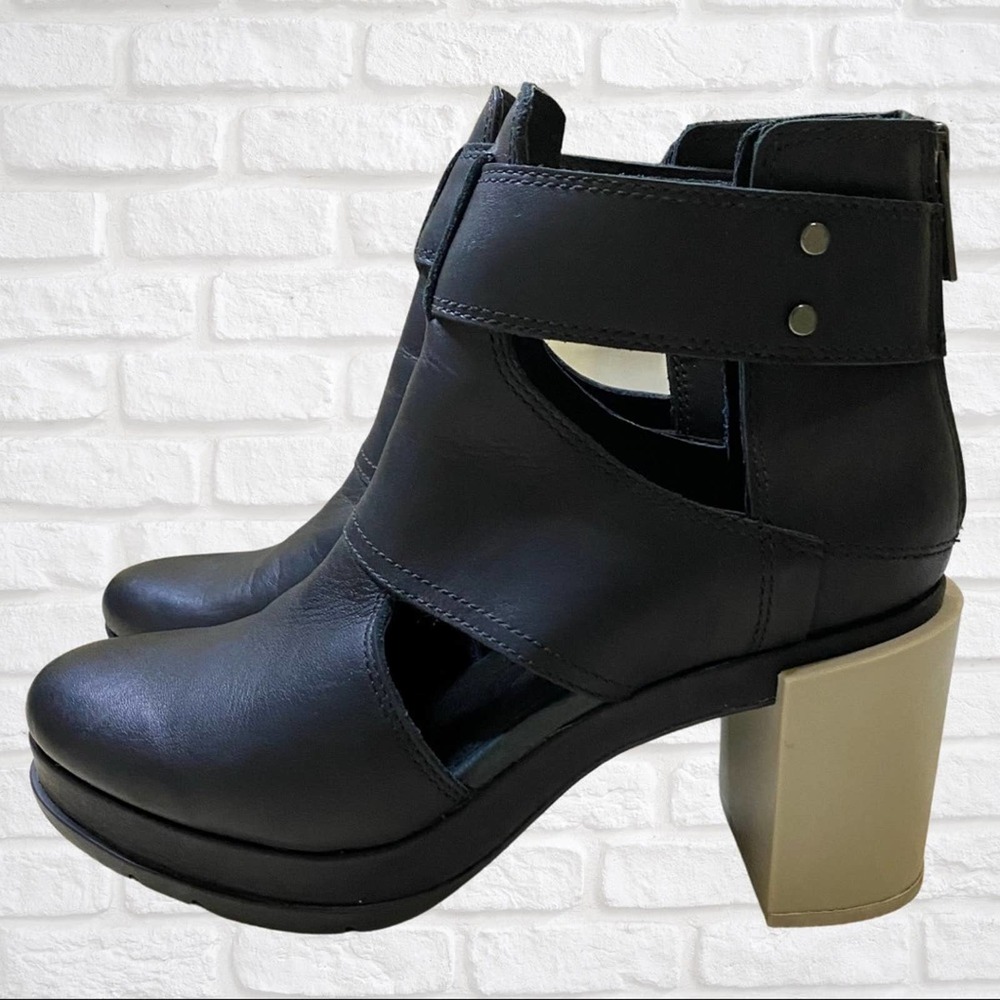 Sorel Margo Cutout Waterproof Bootie Back Zip Bloc